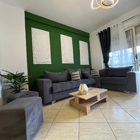 Bega's In Golem, Durres Apartmán