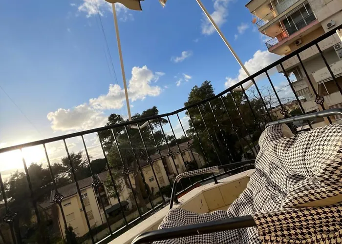 Bega's In Golem, Durres