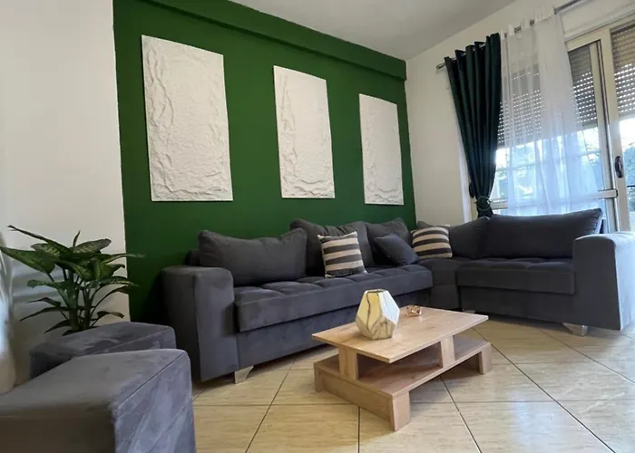 Bega's In Golem, Durres Appartement